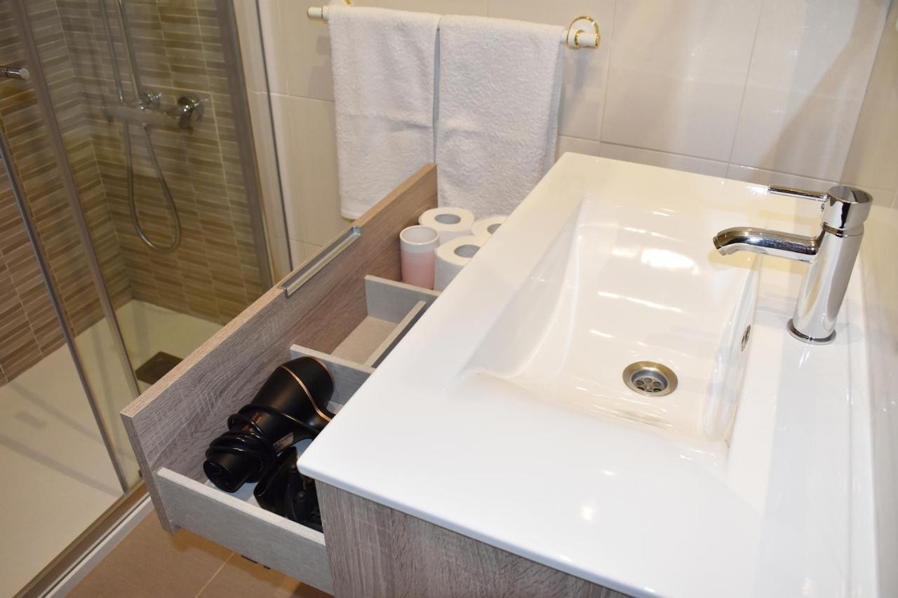 Apartamento Portico Paraiso Apartment Ourense Luaran gambar